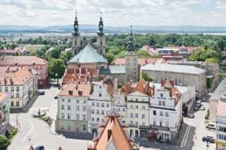 Nysa Atrakcje w 2023 - 20 Najciekawszych miejsc w Nysie Nysa - stare miasto - zdjęcia z drona