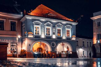 25 Najlepszych Atrakcji w Kielcach w 2023 kielce-noca