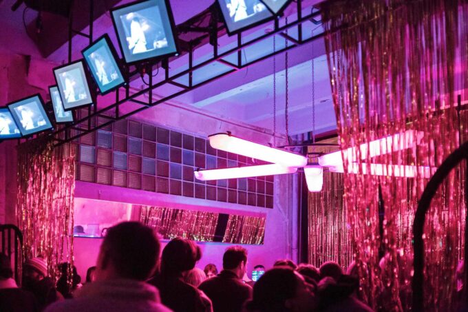 Read more about the article 7 Najlepszych Klubów Techno w Berlinie