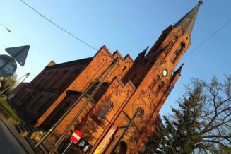 Co zobaczyć w Lubuskiem w czasie wolnym? Top 25 atrakcji w 2024 Kościół św. Wojciecha w Czerwieńsku