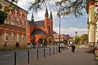 Nowy Sącz Atrakcje 2025 - Co warto zwiedzić i zobaczyć Nowy Sącz Atrakcje 2025 - Co warto zwiedzić i zobaczyć